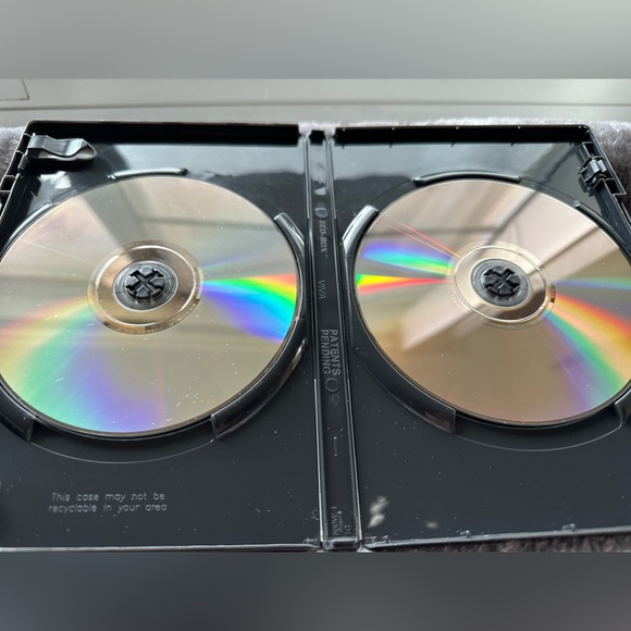 The Twilight Saga New Moon DVD Ultimate Fan Edition - Picture 3 of 3